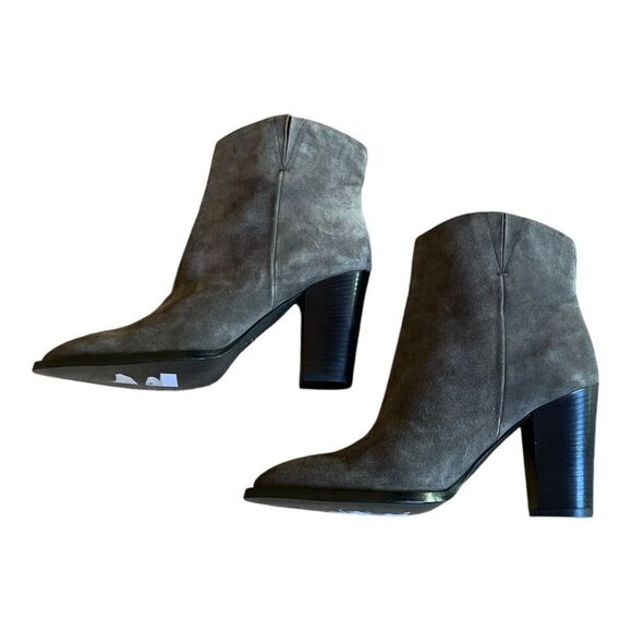 VINCE Erving Gray Suede Ankle Booties Stacked Heel Almond Toe Pull On NWOB US 9M - Picture 7 of 11